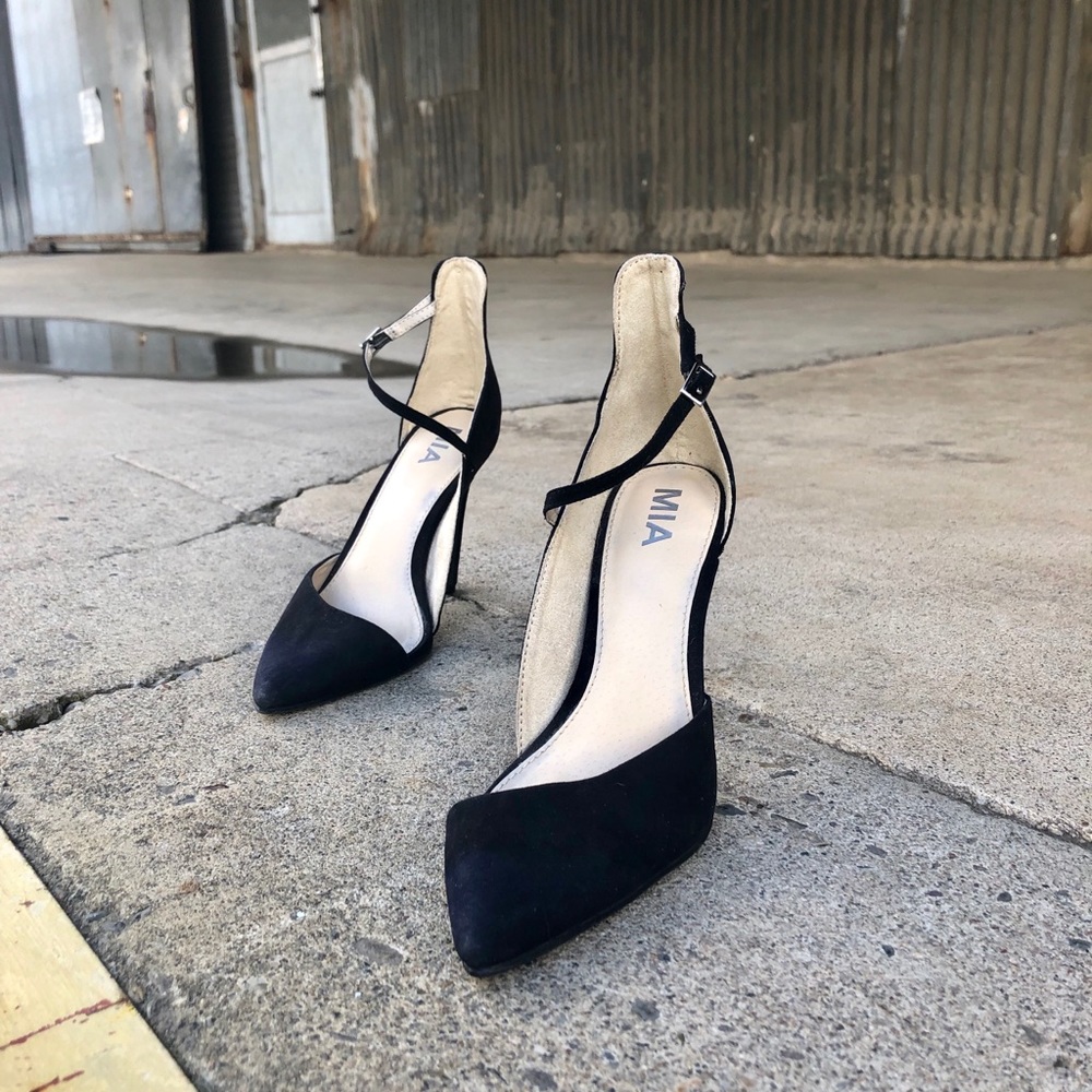 MIA stiletto ⚡️ Curved design Pointy Heels